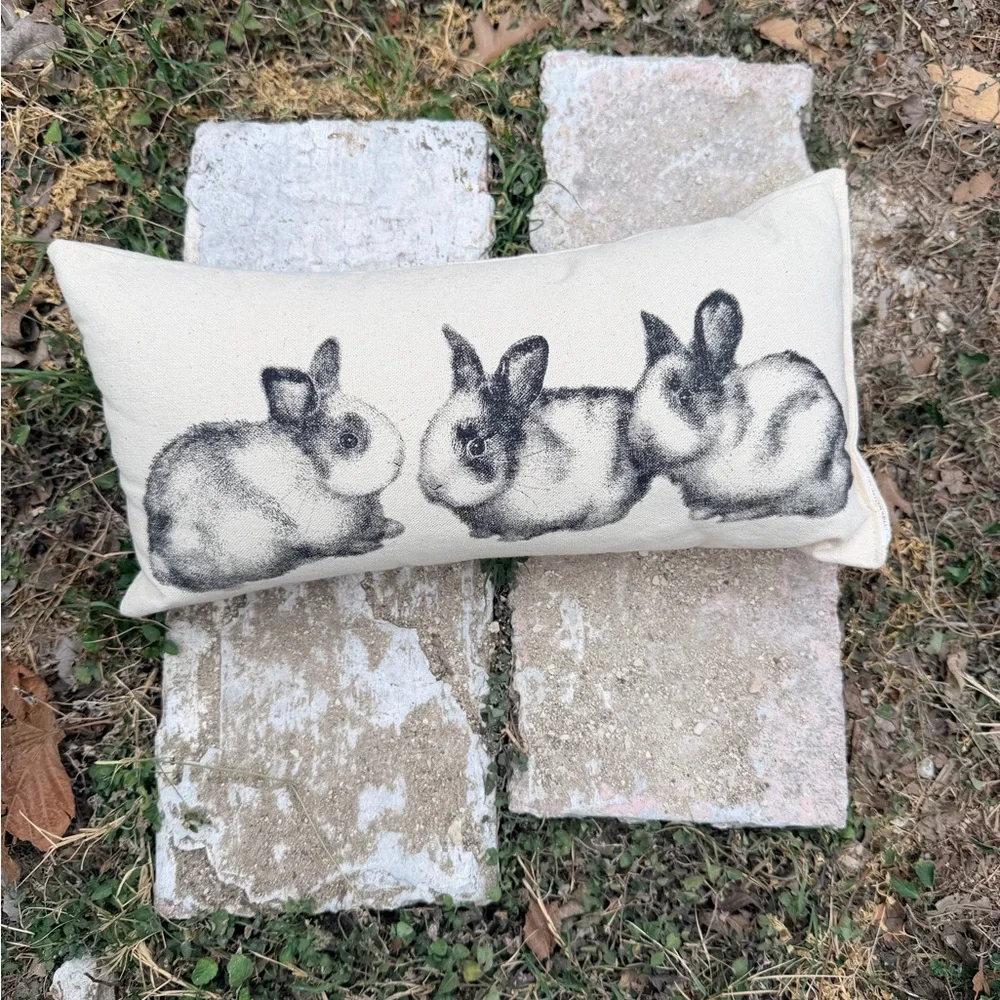 Maya Pickles Rabbit 🐰‎ Print Cotton Pillow